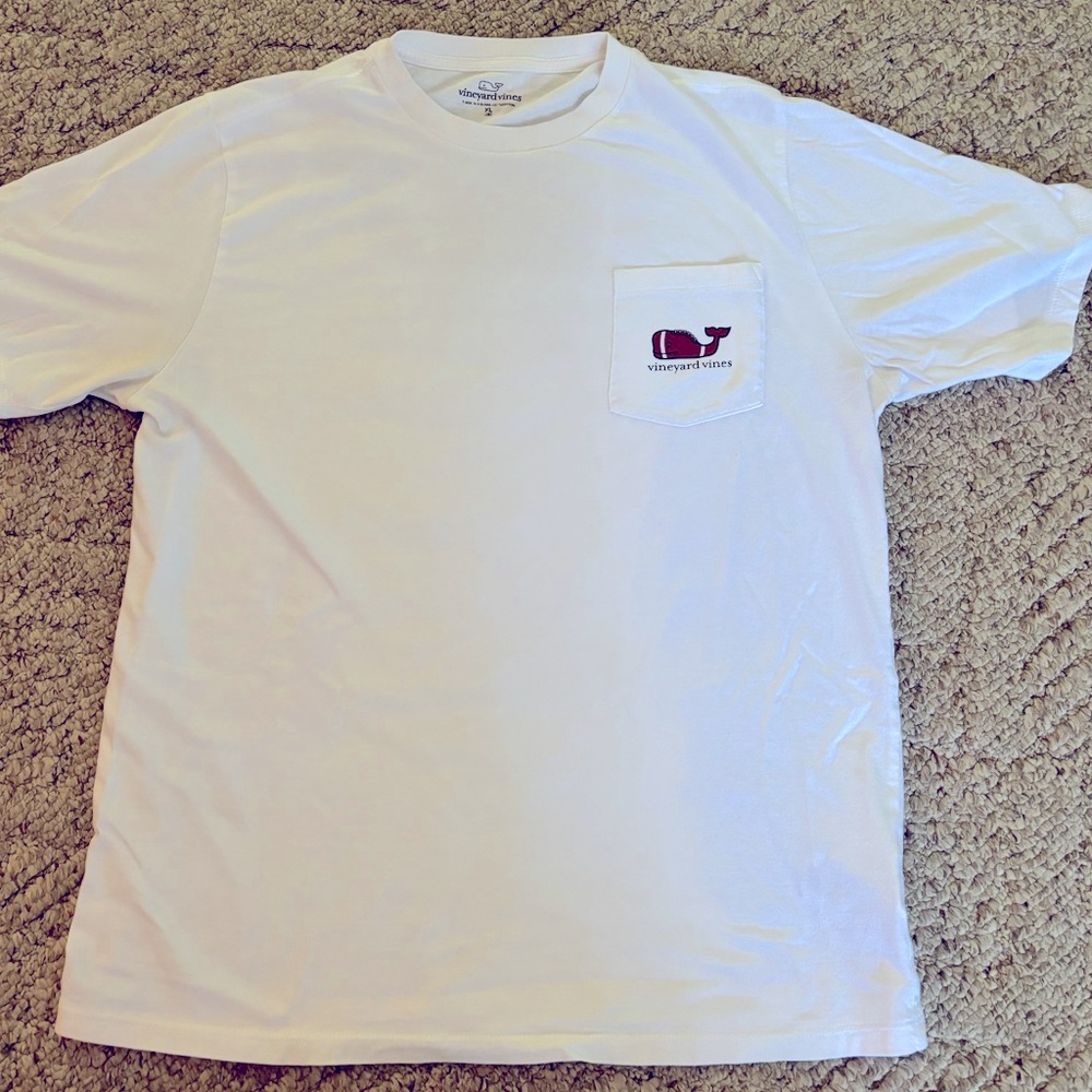 •Soft cotton pocket tee
· Lightweight, breathable and durable
· 100% cotton - Picture 2 of 4